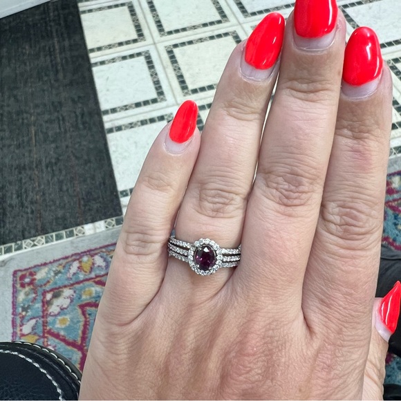 14k White Gold Diamond & Ruby Ring - Picture 6 of 8